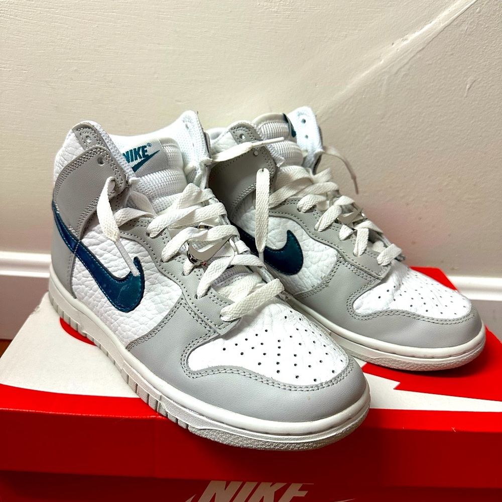 Nike Dunk High - image 1